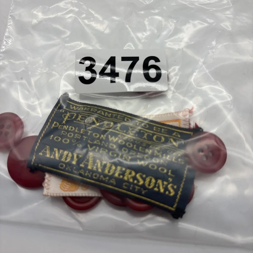 Pendleton Plastic Buttons Set Of 9 Red Replacement 6 Small 3 Large